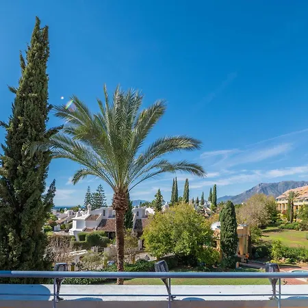 Acogedor Atico Con Vistas Al Mar En Bahia De Apartment Marbella