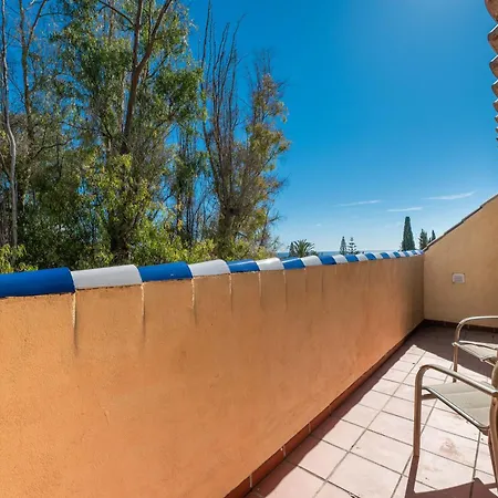 Apartment Acogedor Atico Con Vistas Al Mar En Bahia De Marbella